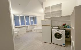 Confortable And Centrally Milan Flat