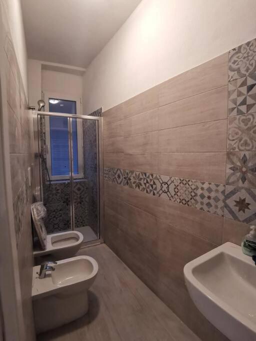 Confortable And Centrally Milan Flat Esterno foto