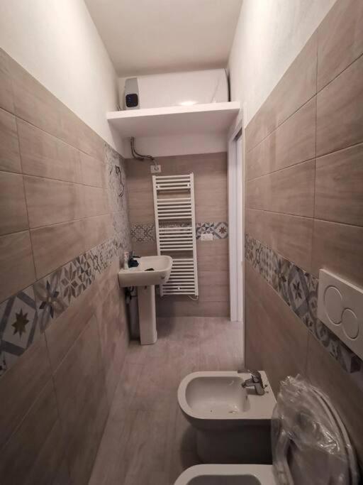 Confortable And Centrally Milan Flat Esterno foto