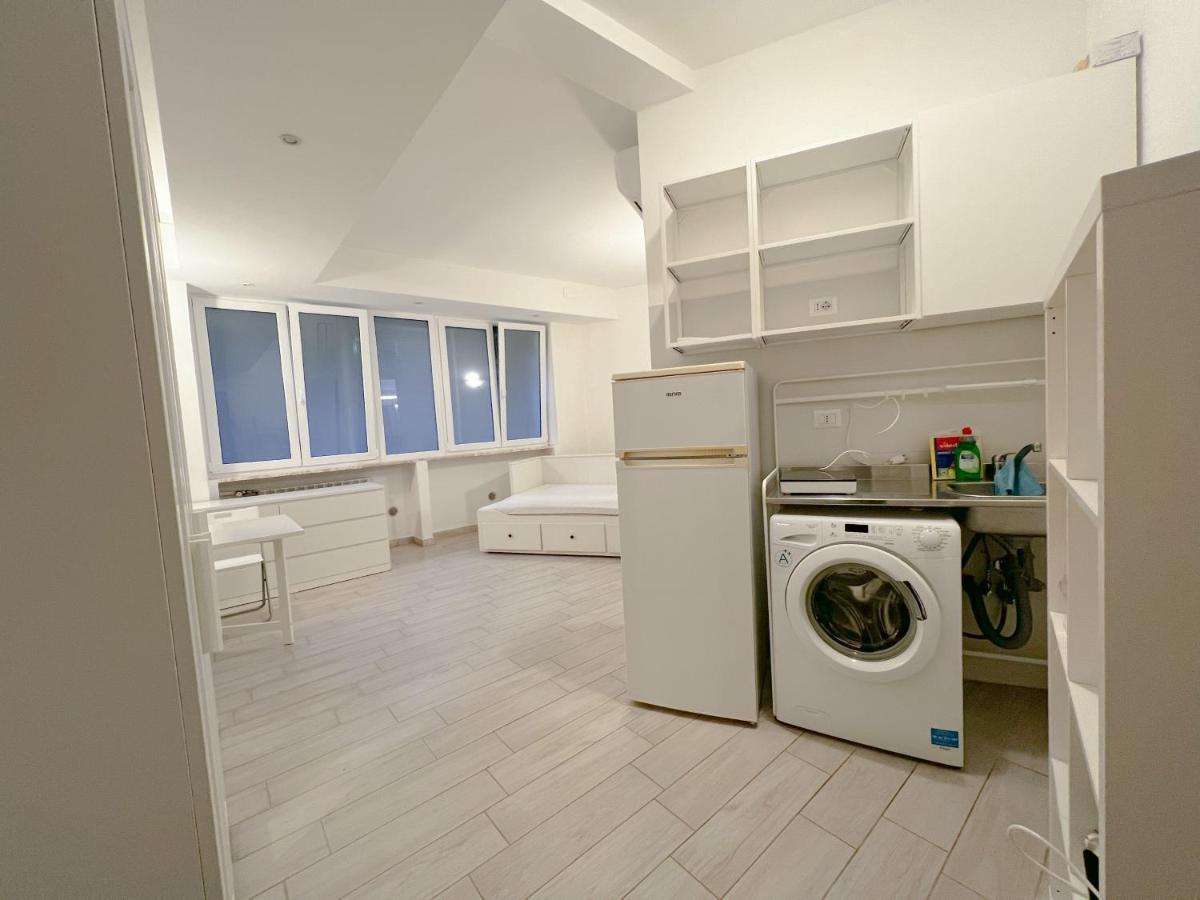Confortable And Centrally Milan Flat Esterno foto